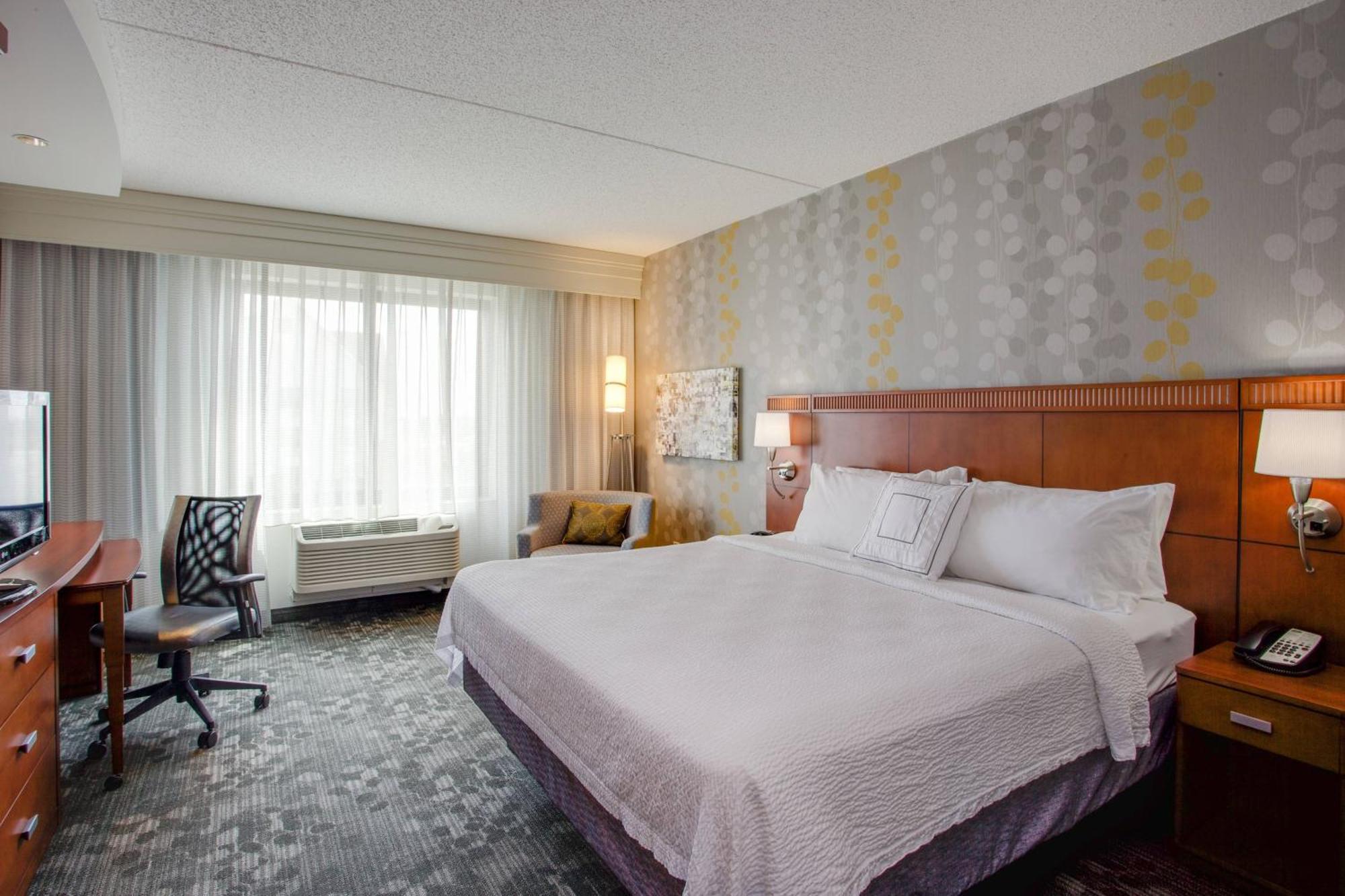 Courtyard Republic Airport Long Island/Farmingdale Otel Dış mekan fotoğraf