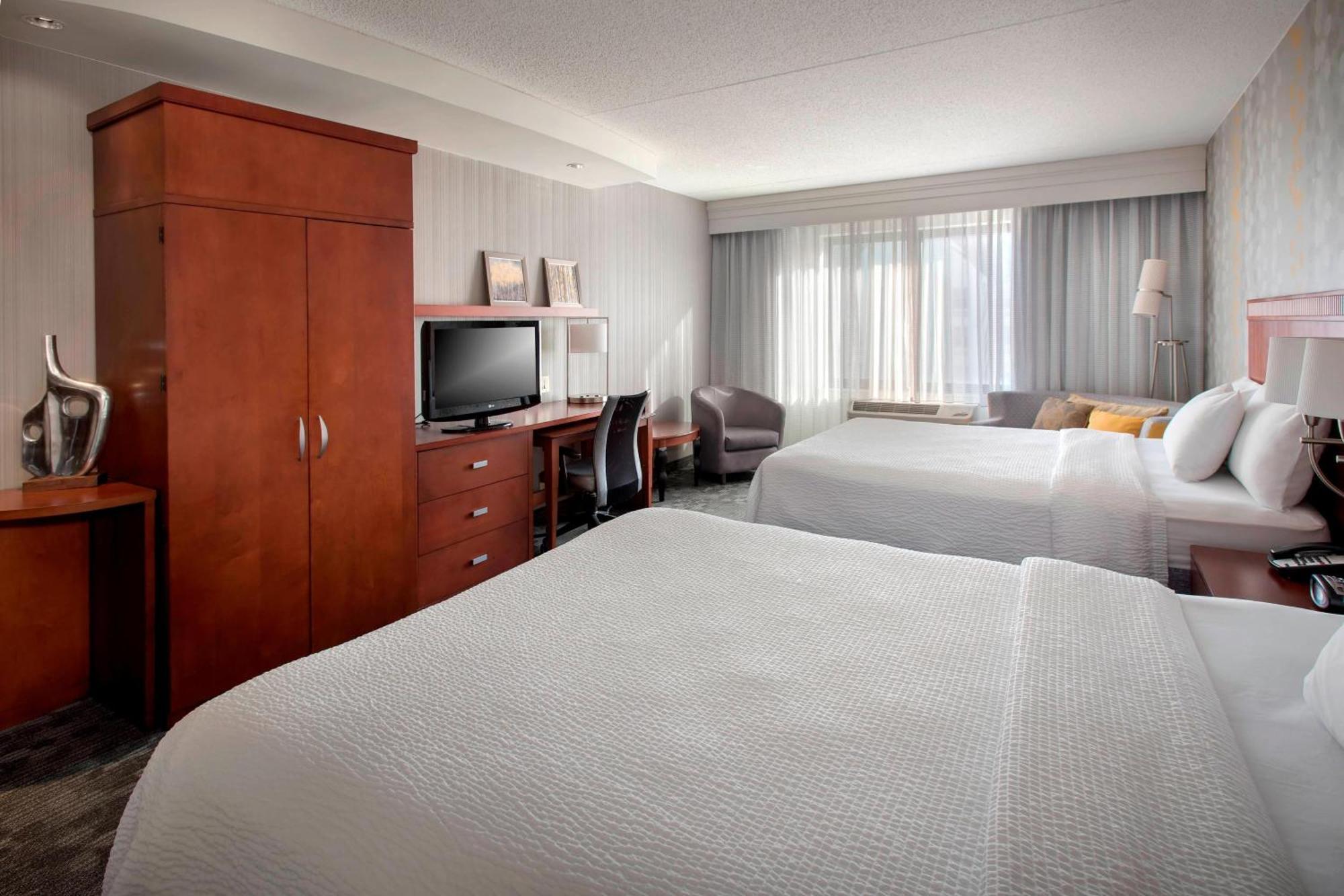Courtyard Republic Airport Long Island/Farmingdale Otel Dış mekan fotoğraf